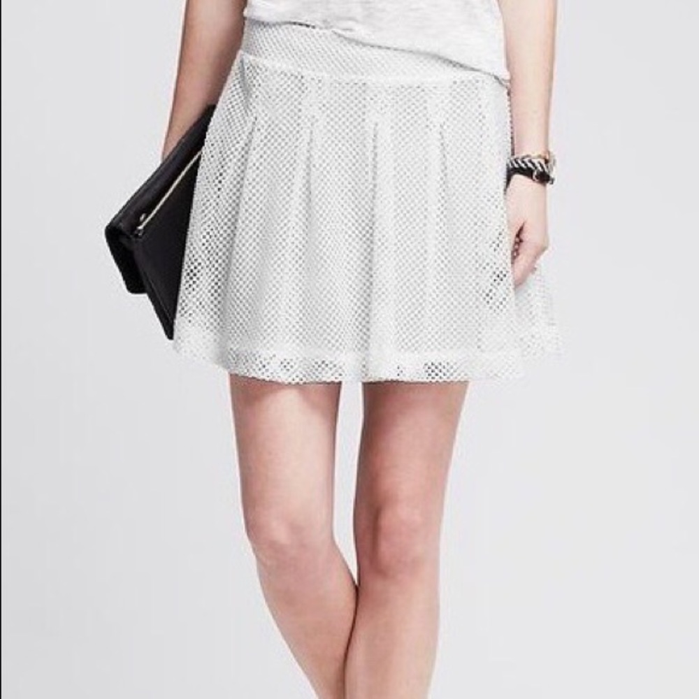 White banana republic mesh skirt